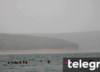 "Trajnimi i vështirë i ushtarëve të FSK-së në ujë: Publikohen fotografi nga Maqedonia" - Telegrafi