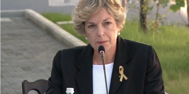 "Transformimi i sistemit shëndetësor me teknologjinë e inteligjencës artificiale", thotë ministre Sala: Do të ruajmë mjekët e rinj në Shqipëri.