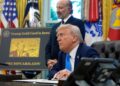 Trump shpall një urdhër ekzekutiv për “kartën e artë”, ofron një milion dollarë për ata që investojnë për të fituar shtetësinë amerikane.