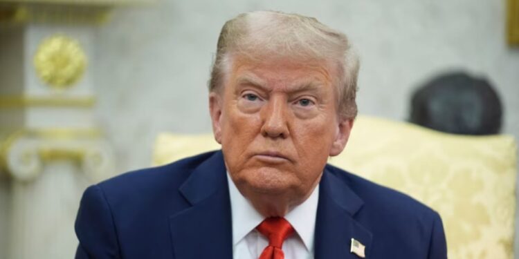 Trumpi i bën thirrje vendeve të NATO-s të ndalojnë blerjen e naftës ruse: Kjo do të ndikojë në përfundimin e luftës në Ukrainë.