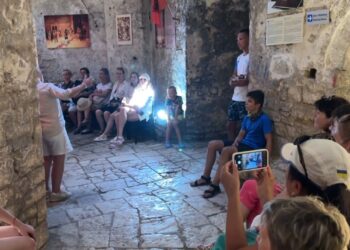 Turizmi kulturor në Vlorë merr hov/ Numri i vizitorëve në sitet arkeologjike dhe monumentet kulturore rritet ndjeshëm