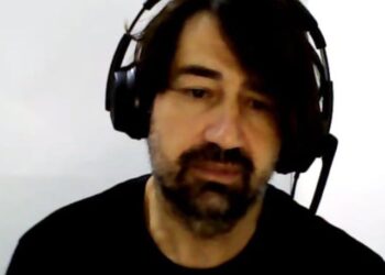 “U infektova me hepatit C dhe humba 12 kilogramë brenda 4 muajve”, Davide Pecorelli i thotë senatorit italian: Po më mbajnë padrejtësisht në burg në Shqipëri.
