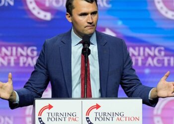 U plagos me armë zjarri gjatë një fushate me të rinjtë, organizata e Charlie Kirk zbardh gjendjen e tij shëndetësore.