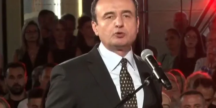 VV-ja fillon fushatën, Kurti: Është koha që qeverisja e mirë të arrijë edhe në nivel lokal.