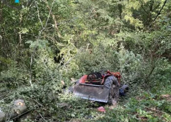 Vdes një 16-vjeçar në Leposaviq pas një aksidenti me traktor