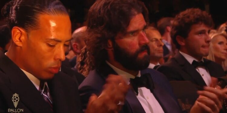 Video/ Momente emocionuese në ceremoninë gala, Topi i Artë përkujton Diogo Jotën, ish-shokët e tij portugezë në lot.