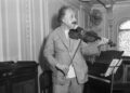 Violina e Einsteinit nga viti 1894 del në ankand, ja sa pritet të shitet.