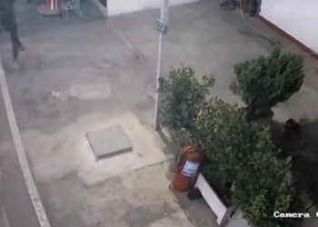 Vjedhje në një karburant në Elbasan, autorët e maskuar fitojnë të ardhurat e ditës