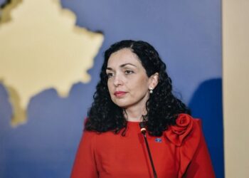 Vjosa Osmani: "Më kanë përndjekur dhe rrezikuar jetën e vajzave të mia..."