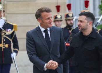 Zelensky bisedon me liderët evropianë në Paris. A do të arrijnë ata të intensifikojnë presionin mbi Putinin?