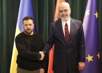Zelensky dërgon një mesazh për Ramën: Uroj suksese në përpjekjet për integrimin evropian të Shqipërisë
