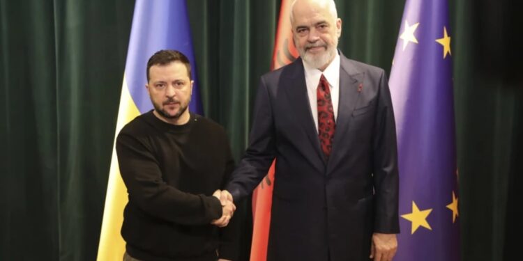 Zelensky dërgon një mesazh për Ramën: Uroj suksese në përpjekjet për integrimin evropian të Shqipërisë