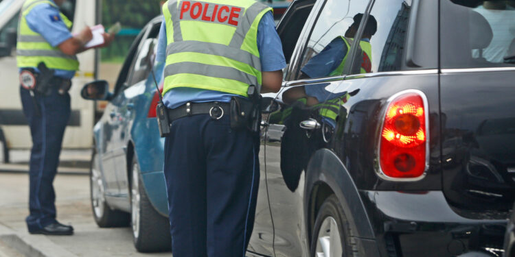 108 gjoba për shfrytëzim të telefonit gjatë vozitjes në Ferizaj për një javë