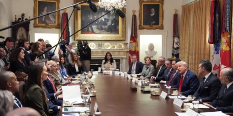 20 orë kyçe që çuan në marrëveshjen për Gazën: nga takimi i rëndësishëm i Trump në Lindjen e Mesme deri te ndikimi i marrëveshjeve të biznesit në Gjirin Persik.