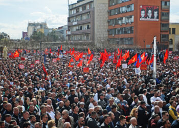 60 Autobusë nga Kosova në Protestën e Tiranës, Gucati: Edi Rama Gjithashtu do të Marrë Pjesë