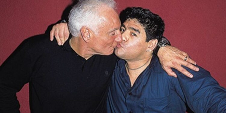 A e vranë Maradonën? Ish-menaxheri rrëfen: Vdiq i pikëlluar...