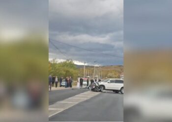 Aksident në Çërravë të Pogradecit, një automobile godet motorin me targa të huaja, drejtuesi i motomjetit mbetet i plagosur.
