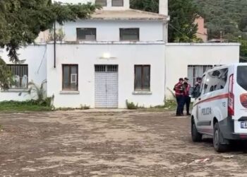 Aksident tragjik në Vlorë në mëngjes, 17-vjeçari humb jetën/ Familjarët e revoltuar: Nuk na e japin trupin e djalit.