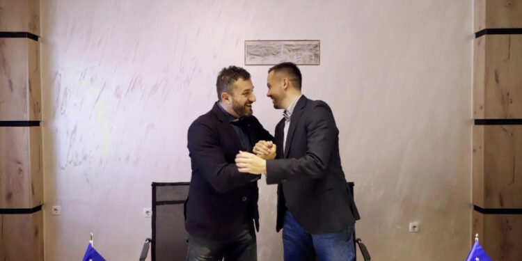 Arian Tahiri do të ketë mbështetje nga KDTP-ja në Mitrovicë për raundin e dytë.