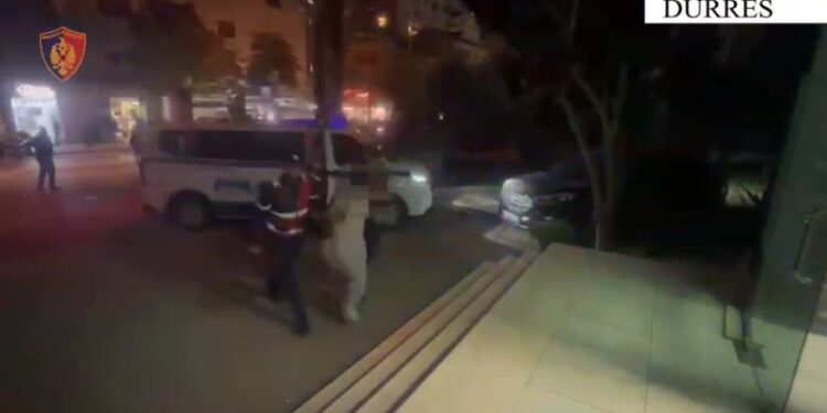 Arrestohet 28-vjeçari që rekrutonte një shtetase kolumbiane dhe e sillte në Shqipëri për prostitucion me pagë 3 mijë euro.