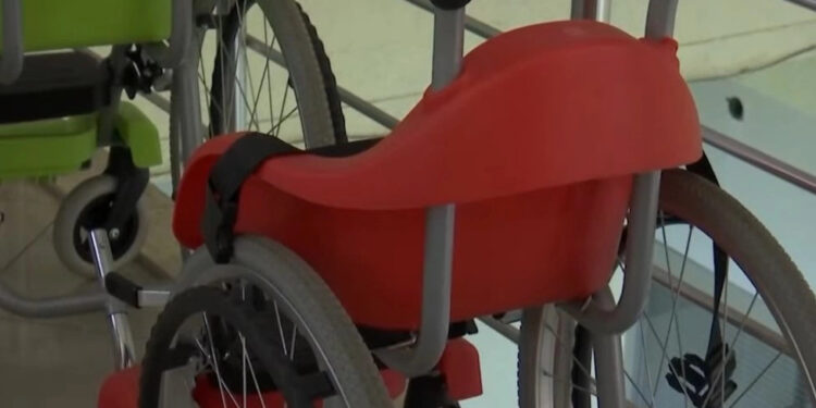 Auditori i Brendshëm zbulon se pajisjet për të paralizuarit janë blerë me çmime më të larta.