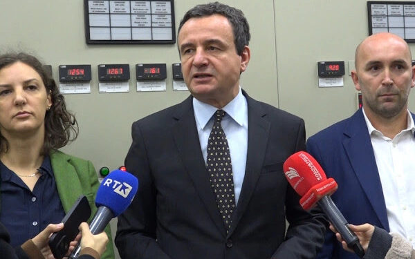 Banka Botërore parashikon ngadalësim të rritjes ekonomike, Kurti: Nuk ka arsye për shqetësim