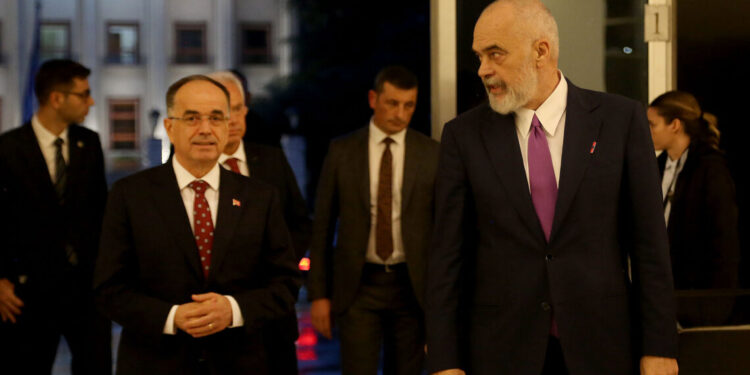 Kryeministri Edi Rama dhe presidenti i Republikes, Bajram Begaj duke hyre ne ambientet e Pallatit te Kongreseve, ku u mbajt Samiti i Diaspores 2023. Kjo eshte hera e trete qe mbahet ky Samit, ndersa ka mbledhur figura te rendesishme shqiptare nga i gjithe rajoni dhe me gjere. Gjate tij, figurat kryesore politike shqiptare kane bere thirrje per perfshirje te diaspores ne proceset politike./r/n/r/nPrime Minister Edi Rama and the President of the Republic, Bajram Begaj entering the premises of the Palace of Congresses, where the 2023 Diaspora Summit was held. This is the third time that this Summit has been held, while it has gathered important Albanian figures from the whole region and beyond. During it, the main Albanian political figures have called for the inclusion of the diaspora in the political processes.