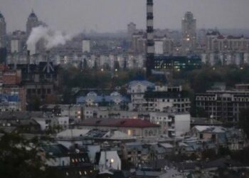 Bllokohen negociatat për paqen në Ukrainë: Putin kërkon Donbasin, NATO dhe BE presin nga Kievi.