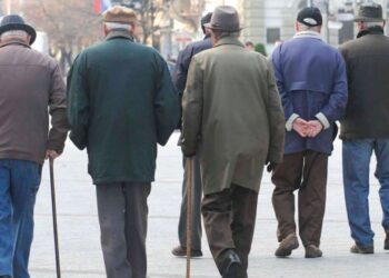 Bonus për pensionistët në fund të vitit: Rishikimi i tretë i buxhetit, më shumë fonde edhe për hekurudhat.