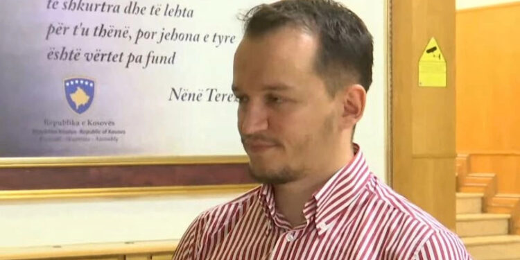 Cakolli: Ndarja e 100 eurove për studentët shkel ligjin dhe dëmton garën zgjedhore