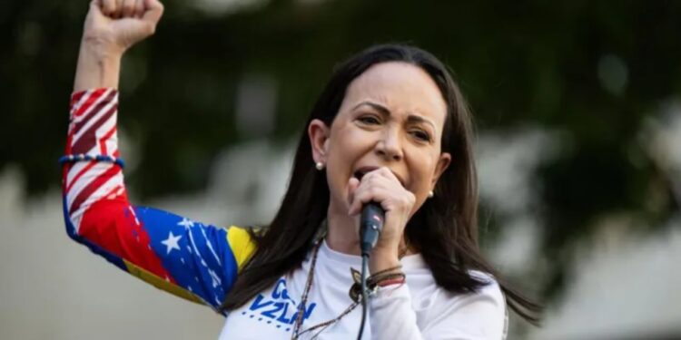 Çmimi Nobel për paqe i është ndarë udhëheqëses së opozitës, ndërsa Venezuela mbyll ambasadën në Norvegji.