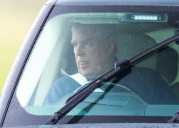 Deputetja britanike kërkon sqarime mbi të ardhurat e Princit Andrew pas shpenzimeve prej 12 milionë paundësh për gjyqin.