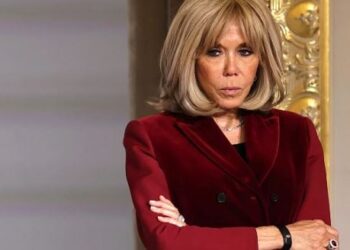 Dhjetë individë në Paris gjykohen për ngacmim online ndaj Brigitte Macron, shpërndarës të teori së saj si mashkull.