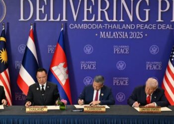 Donald Trump në Turqinë Aziatike, angazhohet në marrëveshjen e paqes mes Tajlandës dhe Kambodzhës. Takimi me Xi Jinping pritet me interes të madh.