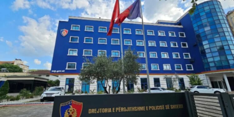 Drejtori i Policisë, Fatmir Hoxha, dorëheq; Nisin aplikimet për pozitat e larta në Policinë e Shtetit