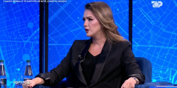 “Dua që djali im të mos ndikojë nga ide të tilla”/ Ekspertja e biznesit në Top Story: Ka probleme më të rëndësishme për t'u shqetësuar në lidhje me LGBTQ+