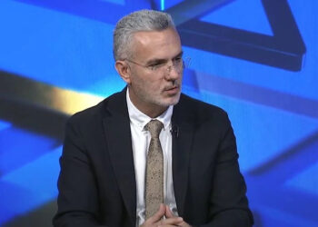 Dugolli: Nuk është pritur një papërgjegjësi kaq e madhe nga klasa politike për të arritur një marrëveshje.