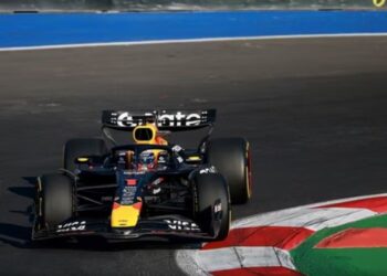 F1 Meksikë: Verstappen dominon në provat e dyta të lirë, Leclerc dhe Antonelli pas tij.