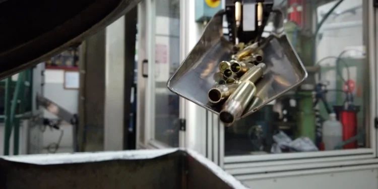 Fabrika e municioneve në Kosovë do të arrijë një kapacitet prodhimi prej 20 milionë fishekësh çdo vit.