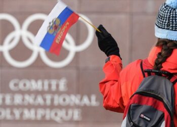 Federata Botërore e Skive ndalon sportistët rusë dhe bjellorusë nga pjesëmarrja në Lojrat Olimpike Dimërore, edhe si sportistë individualë.