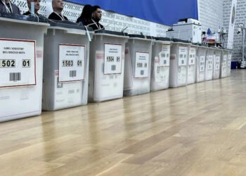 Fillon procesi i numërimit të votave me kushte dhe rinumërimit në disa vendvotime.