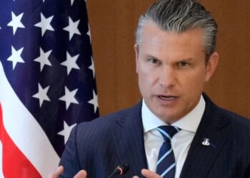 Hegseth i dërgon një mesazh të qartë Kinës: Shtetet e Bashkuara do të mbrojnë fort interesat e tyre.