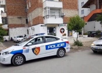 I denoncuar për abuzim seksual nga një 26-vjeçare, 54-vjeçari izraelit procedohet në gjendje të lirë.