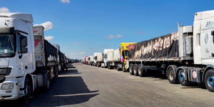 Izraeli rihap pikëkalimin në Rafah dhe heq dorë nga masat ndaj Hamasit.