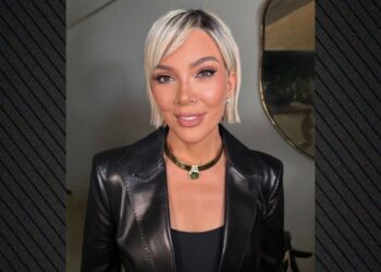 Kris Jenner ndryshon stilin: Pas shumë vitesh si brune, tani është bionde.