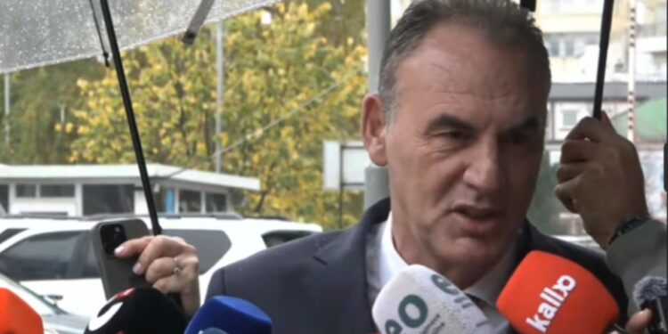 Kryetari i Nismës, Fatmir Limaj: Qëndrimet tona janë të njohura, nuk kam biseduar me Kurtin para seancës së jashtëzakonshme
