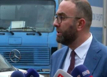 "Kurrë nuk kemi parë një kryetar kuvendi kaq të papërgatitur" / Bardhi: Plani për përjashtimin e opozitës ishte përgatitur përpara shpalljes së Niko Klounit.