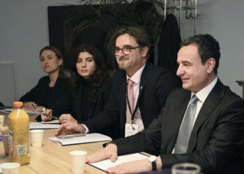 Kurti: Evropa duhet të marrë një qëndrim të qartë ndaj autoritarizmit dhe të mbështesë demokracinë