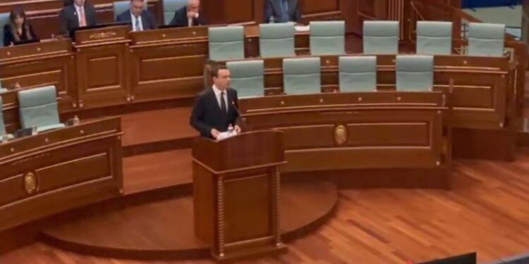 Kuvendi i Kosovës: Albin Kurti paraqet qeverinë e tij