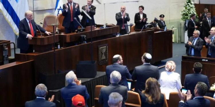 Levimi i pengesave/ Trump paraqitet para Parlamentit Israeli: Një ditë gëzimi dhe optimizmi të madh
